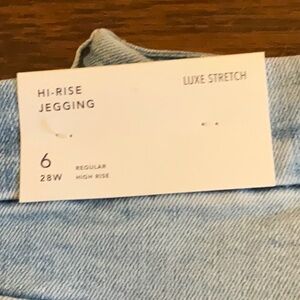 Luxe Stretch Hi-Rise Jegging